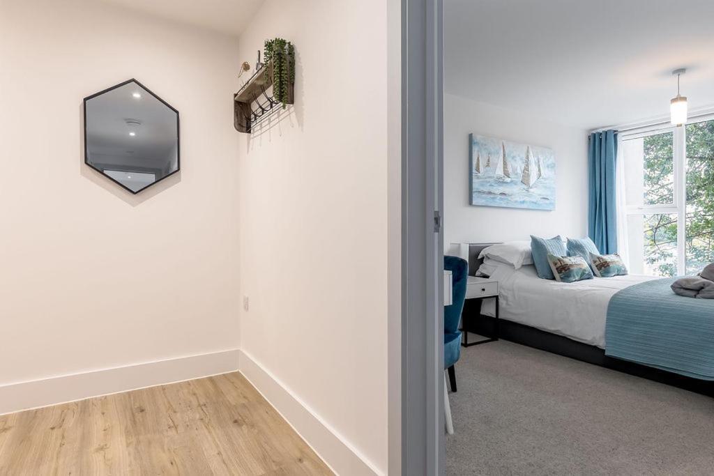 Stylish Town Centre Apartment, W Parking, Nr Beach Bournemouth Bagian luar foto