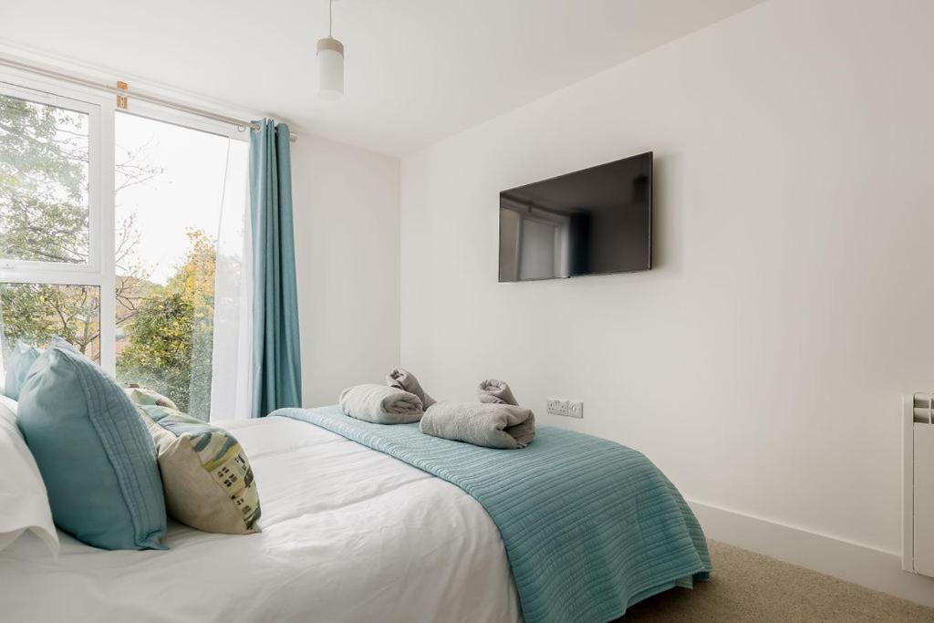 Stylish Town Centre Apartment, W Parking, Nr Beach Bournemouth Bagian luar foto